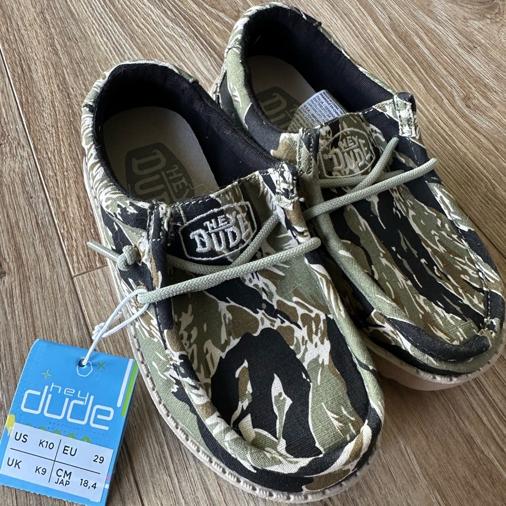 NWT kids hey dudes